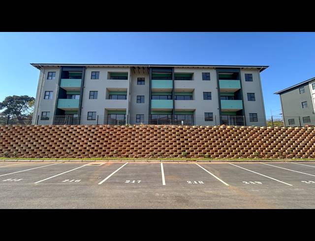 2 BEDROOM APARTMENT FOR SALE IN SHEFFIELD BEACH